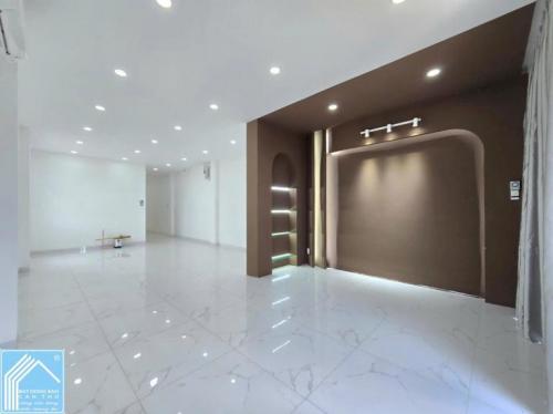 Bán nhà 1 trệt 3 lầu sân thượng đường d1 khu đô thị mới hồng phát - gần đh fpt, nam cần thơ