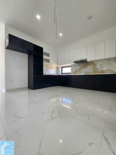 Bán nhà 1 trệt 3 lầu sân thượng đường d1 khu đô thị mới hồng phát - gần đh fpt, nam cần thơ