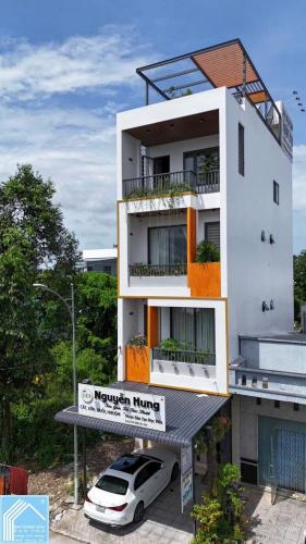 Bán Nhà 1 Trệt 3 Lầu Sân thượng đường D24 KDC Hồng Loan - Gần Quốc Lộ & Trần Hoàng Na