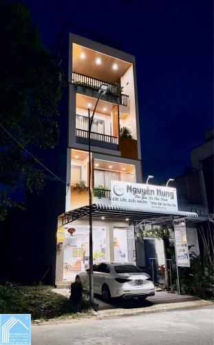 Bán Nhà 1 Trệt 3 Lầu Sân thượng đường D24 KDC Hồng Loan - Gần Quốc Lộ & Trần Hoàng Na