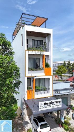 Bán Nhà 1 Trệt 3 Lầu Sân thượng đường D24 KDC Hồng Loan - Gần Quốc Lộ & Trần Hoàng Na