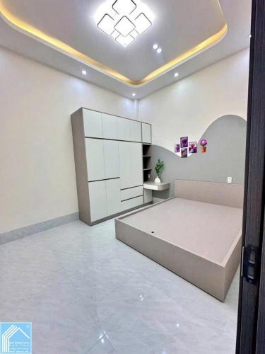 Bán nhà 1T1L - ĐÚC MỚI - Hẻm xe hơi tới nhà (cách MT Võ Văn Kiệt chỉ 250m)