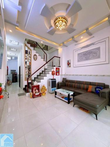 BÁN NHÀ 1T1L - HOÀN CÔNG - RỘNG RÃI. HẺM 388 NG.V.CỪ (Cách ĐẠI NGÂN 150m)