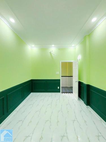 BÁN NHÀ 1T1L, DIỆN TÍCH LỚN - Đầu Hẻm 233 NVCừ (Hẻm gần trường ĐH Công Nghệ - Kỹ Thuật)