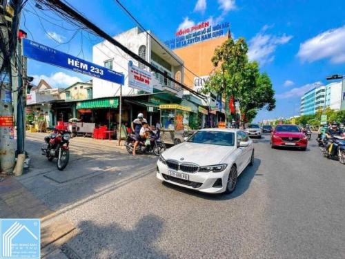 BÁN NHÀ 1T1L, DIỆN TÍCH LỚN - Đầu Hẻm 233 NVCừ (Hẻm gần trường ĐH Công Nghệ - Kỹ Thuật)