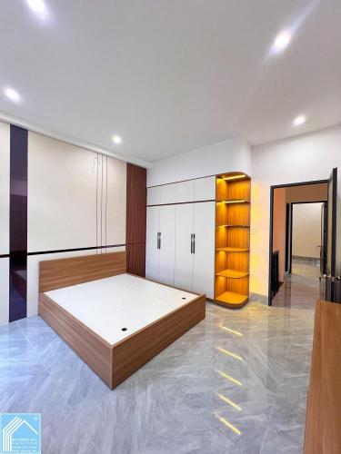 BÁN NHÀ 1T1L đúc - MỚI ĐẸP – gần sát Nhà hàng HOA VIÊN Thành Đạt