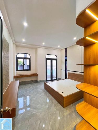 BÁN NHÀ 1T1L đúc - MỚI ĐẸP – gần sát Nhà hàng HOA VIÊN Thành Đạt