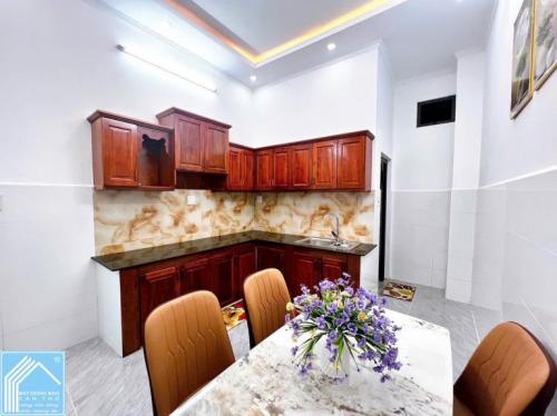 BÁN Nhà 1T1L đúc, Hẻm 89 Huỳnh Thúc Kháng (Hẻm thông ra Trần Hưng Đạo)