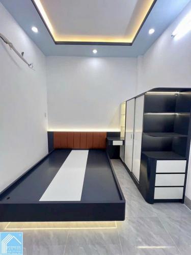 BÁN NHÀ 1T1L đúc mới -  KẾ ĐHCT - ĐHYD - BV Đa Khoa. Hẻm 11 N.V.Linh (cặp BV Đa khoa)