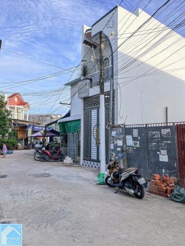 BÁN NHÀ 1T1L đúc MỚI 100%, THIẾT KẾ HIỆN ĐẠI (Hẻm xe hơi, Sổ hoàn công)