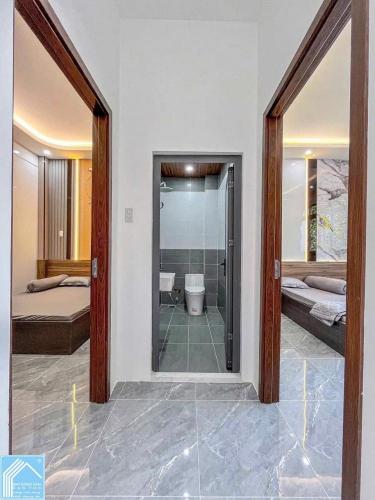 BÁN NHÀ 1T1L đúc mới, BỜ KÈ CÁI SƠN, FULL NỘI THẤT, khu gần Bánh Xèo 7 Tới