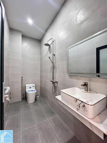 Bán Nhà 1T1L đúc mới, có SÂN VƯỜN sau nhà. MT Đường B9 KDC Phú An