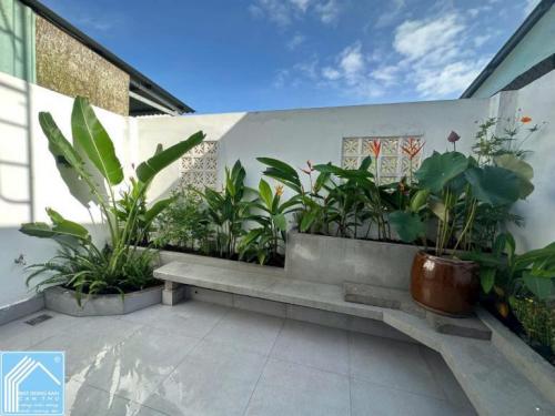 Bán Nhà 1T1L đúc mới, có SÂN VƯỜN sau nhà. MT Đường B9 KDC Phú An