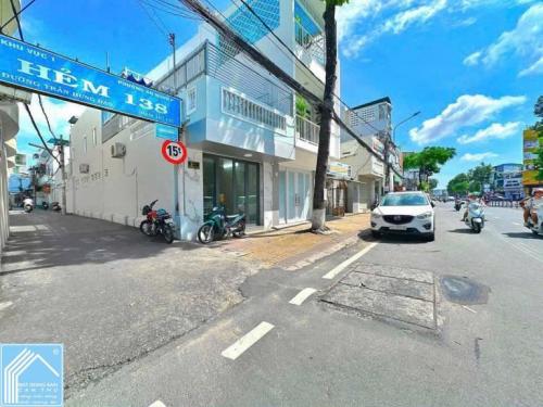 BÁN NHÀ 1T1L đúc, mới đẹp, FULL Nội Thất mới. Hẻm rộng 4.5m, có phòng ngủ tầng trệt