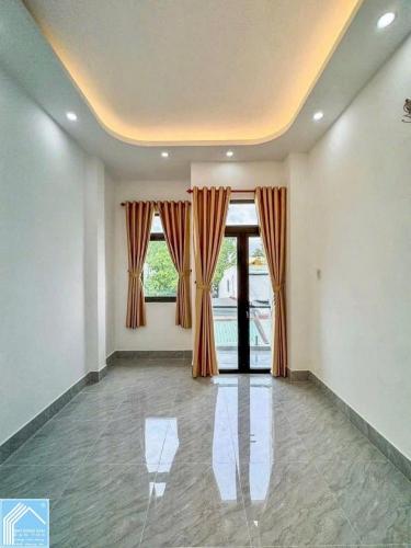 BÁN NHÀ 1T1L đúc, mới đẹp, FULL Nội Thất mới. Hẻm rộng 4.5m, có phòng ngủ tầng trệt