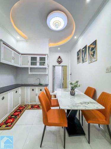 Bán Nhà 1T1L đúc, MỚI ĐẸP, gần sát Cầu Nhị Kiều, gần Công viên Hùng Vương