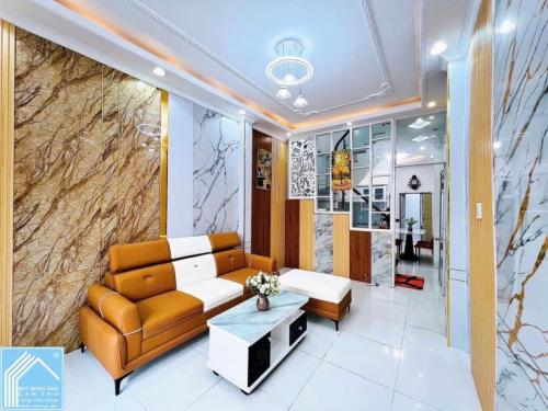 Bán Nhà 1T1L đúc, MỚI SÁNG & ĐẸP. Gần sát Cầu Nhị Kiều✔️Gần Công viên Hùng Vương