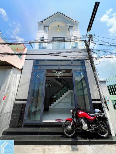 BÁN NHÀ 1T1L đúc mới, TRỤC CHÍNH HẺM thông, xe hơi tới nhà, gần chợ An Thới