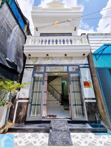 Bán nhà 1T1L đúc một đẹp (có PNgủ tầng trệt). Hẻm trung tâm, gần CV Lưu Hữu Phước