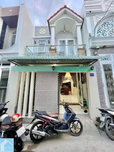 BÁN NHÀ 1T1L đúc, TRỤC CHÍNH, 2MT HẺM (trước-sau), HẺM thông thuận tiện