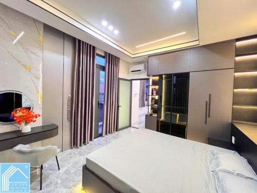 Bán Nhà 1T1L, Góc 2 Mặt Tiền - Full Nội Thất (Xây Mới 100%, Xe Hơi Tới Nhà)