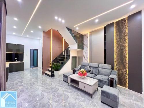 Bán Nhà 1T1L, Góc 2 Mặt Tiền - Full Nội Thất (Xây Mới 100%, Xe Hơi Tới Nhà)