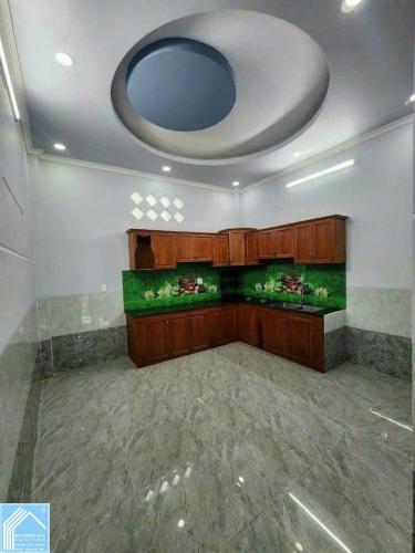 BÁN NHÀ 1T1L, MẶT TIỀN lộ nhựa. Vừa ở & buôn bán nhỏ tại nhà