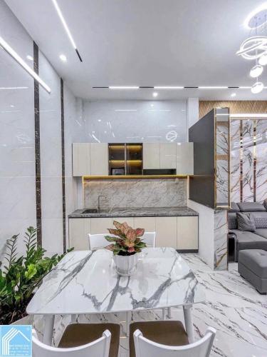 Bán nhà 1T1L mới (3 PHÒNG NGỦ), TẶNG NỘI THẤT, GẦN CHỢ DA LIỄU