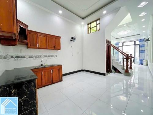 BÁN NHÀ 1T1L, Ngay TRUNG TÂM - Gần ĐHCT, NHÀ RỘNG ĐẸP - HOÀN CÔNG