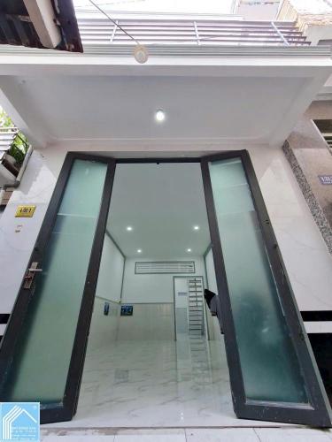 Bán nhà 1T1L, NHỎ GỌN TRUNG TÂM (Hẻm 4 CMT8). Hẻm Đối diện Vincom Hùng Vương
