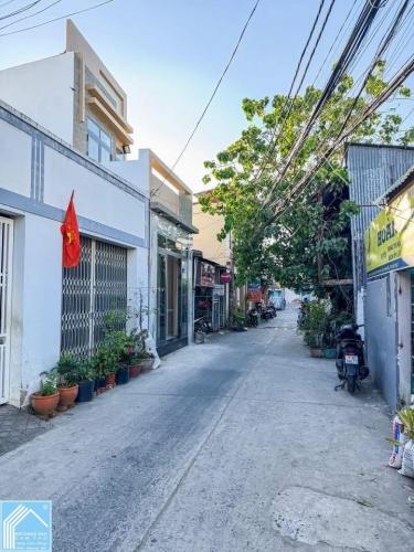 BÁN NHÀ 1T1L, TRỤC CHÍNH HẺM Thông (30/4 qua 3/2). Hẻm Trường Tiểu học Hưng Lợi 2