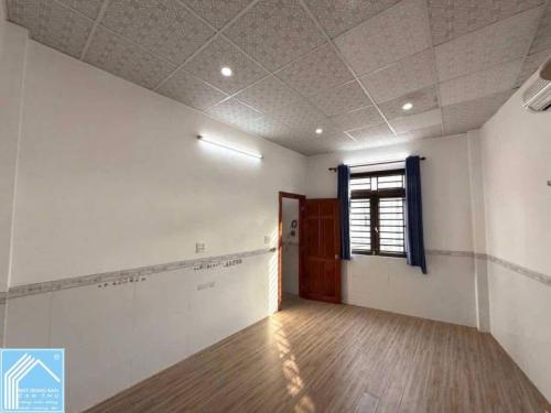 BÁN NHÀ 1T1L, TRỤC CHÍNH HẺM, P. AN CƯ (H107 HVThụ). Sổ hoàn công đầy đủ