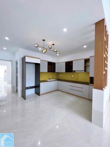 BÁN NHÀ 1T1Lửng, MẶT TIỀN - KDC Bình Nhựt (12Ha8). Đối  diện cổng TRƯỜNG HỌC