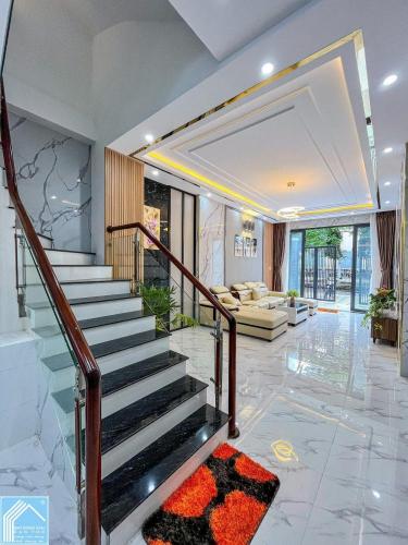 BÁN NHÀ 1T2L đúc - MẶT TIỀN, FULL NỘI THẤT, nhà mới mua dọn vào ở ngay