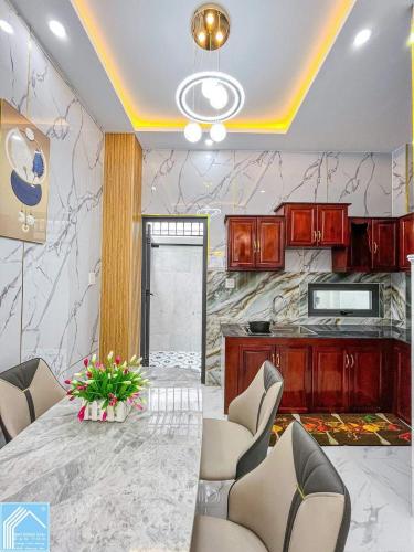 BÁN NHÀ 1T2L đúc - MẶT TIỀN, FULL NỘI THẤT, nhà mới mua dọn vào ở ngay