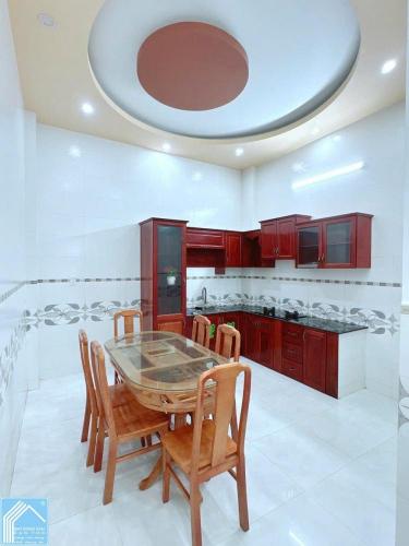 BÁN NHÀ 1T2L đúc, Mặt Tiền, gần sát chợ An Khánh (Cách trường ĐHYD Cần Thơ chỉ 300m)