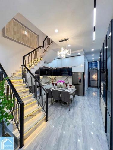 BÁN NHÀ 1T2L đúc, Mặt Tiền (KDC Hồng Loan), FULL NỘI THẤT mới & đẹp