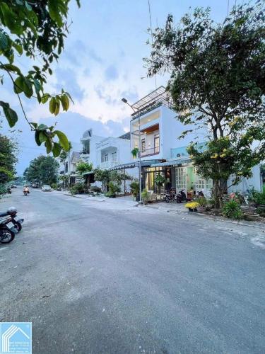 BÁN NHÀ 1T2L đúc, Mặt Tiền (KDC Hồng Loan), FULL NỘI THẤT mới & đẹp