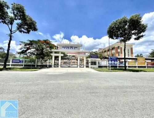 Bán nhà 1T2L đúc, Mặt Tiền (kdc Nam Long 1). Ngay sau lưng Trường THPT Việt - Hoa