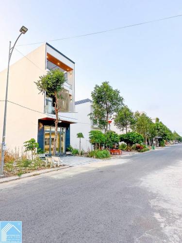 BÁN NHÀ 1T2L đúc mới, HIỆN ĐẠI Nội Thất TUYỆT ĐẸP, sổ Hồng hoàn chỉnh