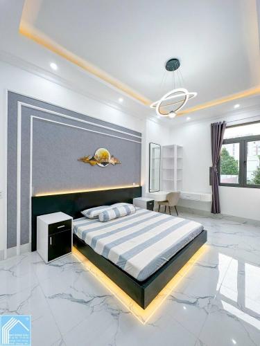 BÁN NHÀ 1T2L đúc mới, HIỆN ĐẠI Nội Thất TUYỆT ĐẸP, sổ Hồng hoàn chỉnh