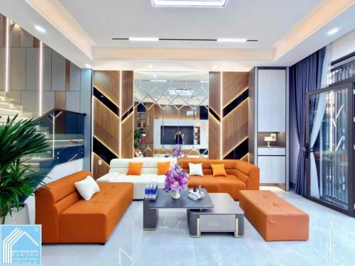 BÁN NHÀ 1T2L đúc, mới xây, Mặt Tiền (D7 - Hồng Loan). Vị trí đẹp, gần trục chính D1