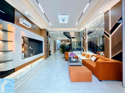 BÁN NHÀ 1T2L đúc, mới xây, Mặt Tiền (D7 - Hồng Loan). Vị trí đẹp, gần trục chính D1