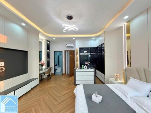 BÁN NHÀ 1T2L đúc, mới xây, Mặt Tiền (D7 - Hồng Loan). Vị trí đẹp, gần trục chính D1