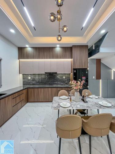 BÁN NHÀ 1T2L đúc, mới xây, Mặt Tiền (D7 - Hồng Loan). Vị trí đẹp, gần trục chính D1