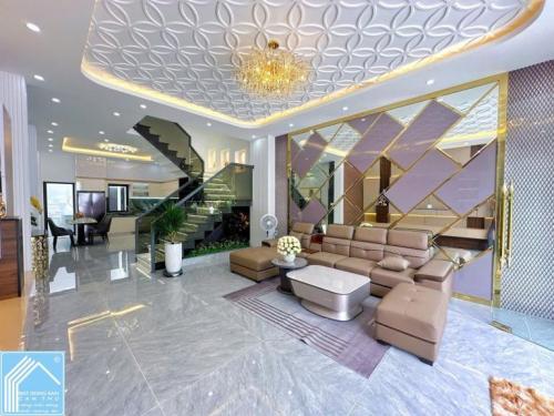 BÁN NHÀ 1T2L Mới đẹp, FULL NỘI THẤT. Mặt Tiền D3 (KDC HỒNG LOAN)
