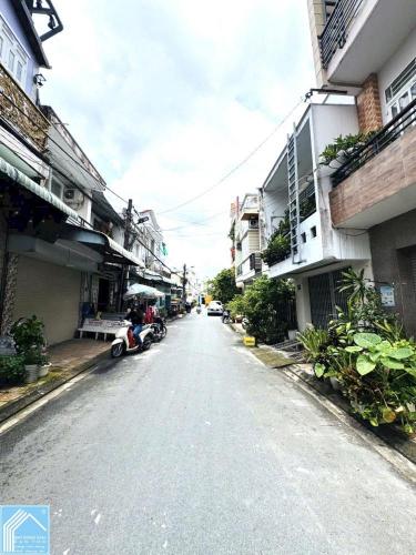 Bán nhà 1T3L đúc, FULL NỘI THẤT - MẶT TIỀN. Vừa ở vừa KDoanh, VPCTy, Spa,…
