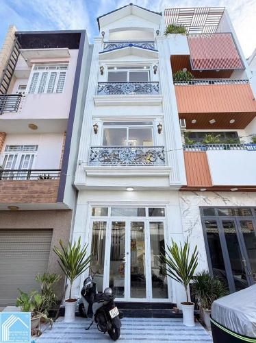 Bán nhà 1T3L đúc, FULL NỘI THẤT - MẶT TIỀN. Vừa ở vừa KDoanh, VPCTy, Spa,… Bán nhà 1T3L đúc, FULL NỘI THẤT - MẶT TIỀN. Vừa ở vừa KDoanh, VPCTy, Spa,…