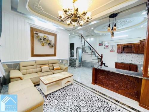 BÁN NHÀ 1T3L đúc, (GÓC 2MT + Trục Chính) Hẻm. Có luôn chổ để ÔTÔ trong nhà