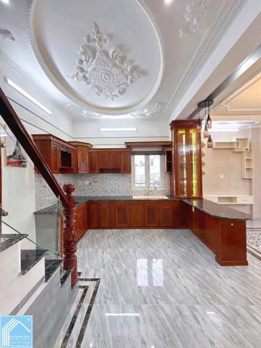 BÁN NHÀ 1T3L đúc, (GÓC 2MT + Trục Chính) Hẻm. Có luôn chổ để ÔTÔ trong nhà